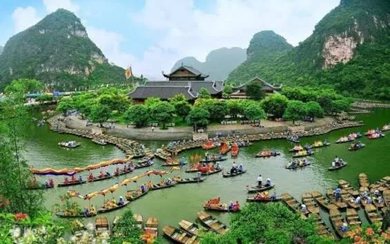 Trang An Scenic Landscape Complex, Ninh Binh, Vietnam